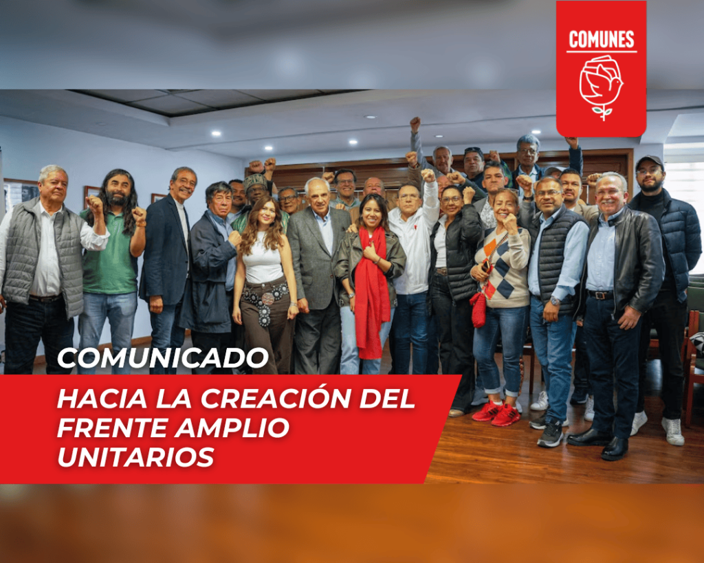 Miembros de partidos políticos y movimientos sociales y sindicales que conforman el Frente Amplio de Unitarios en la sede del partido Comunes